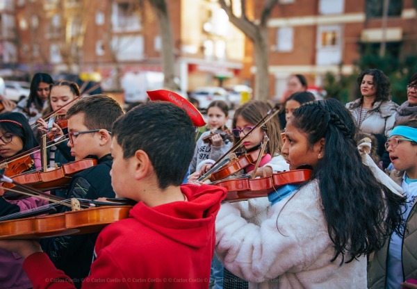Música por el Cambio: Transformando Vidas a través de la Música's header image